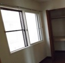 窓は二重になっています