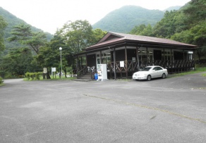 キャンプ場