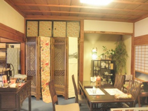 店内 店内