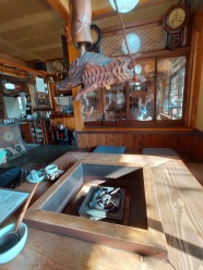 落ち着いた店内